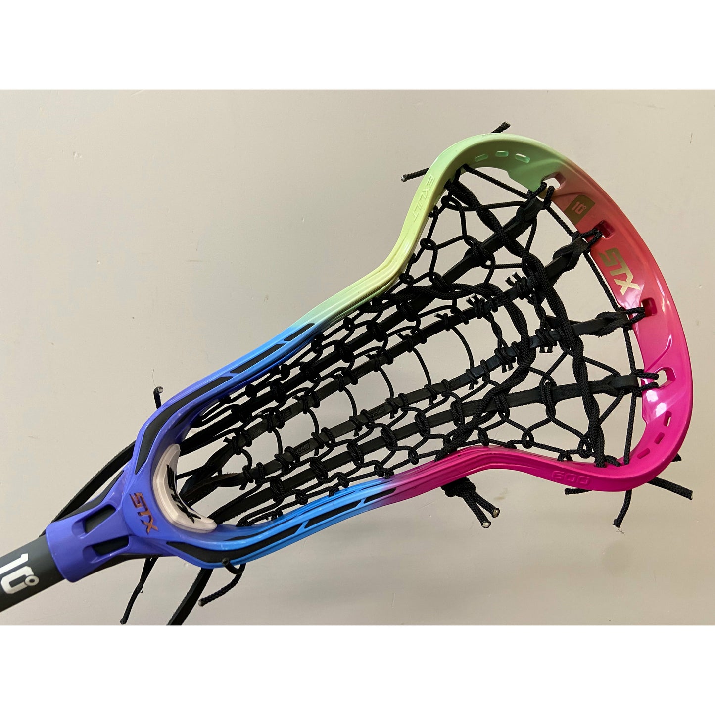 Dyed STX Exult 600 with Comp 10 Handle and Ignite Mesh
